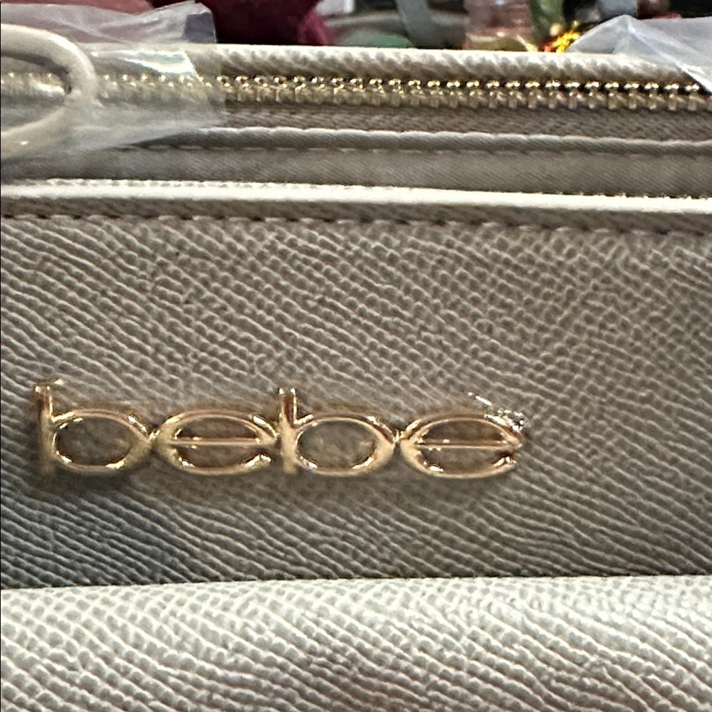 NWT Bebe Elegant Gray Tote Bag - Picture 3 of 11